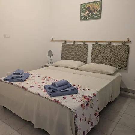 Salvia Semesterbostad Corsano (Apulia)