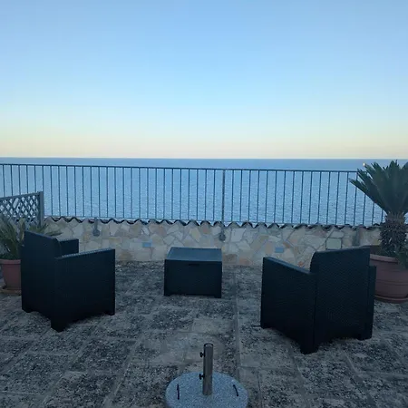 Salvia Semesterbostad Corsano (Apulia)